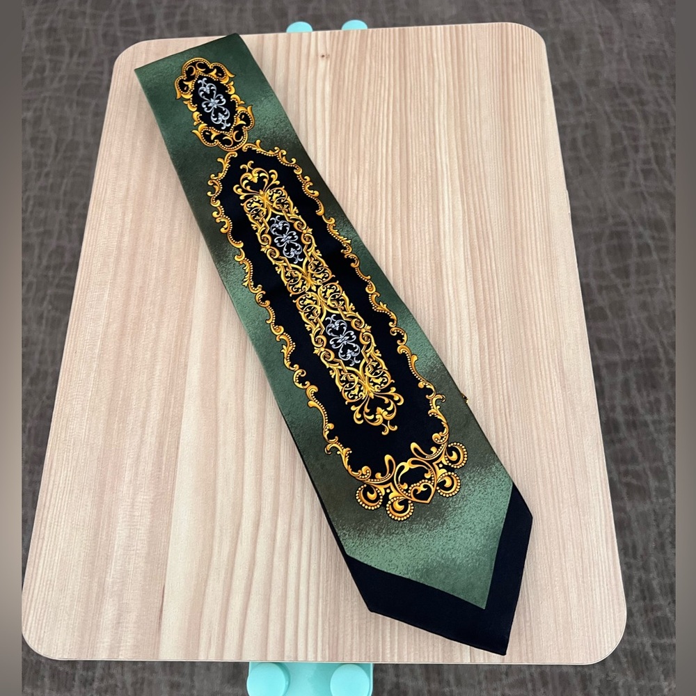 VERSANI MENS TIE